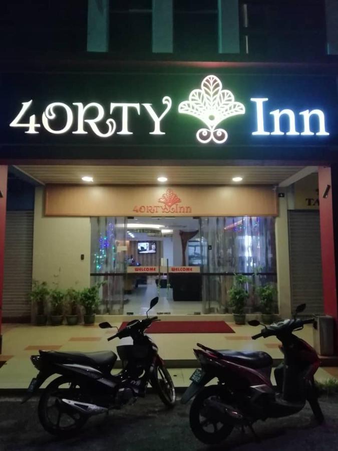 4Orty Inn Bintulu Extérieur photo