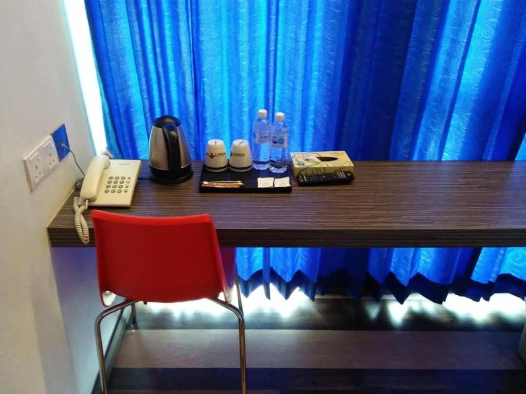 4Orty Inn Bintulu Extérieur photo